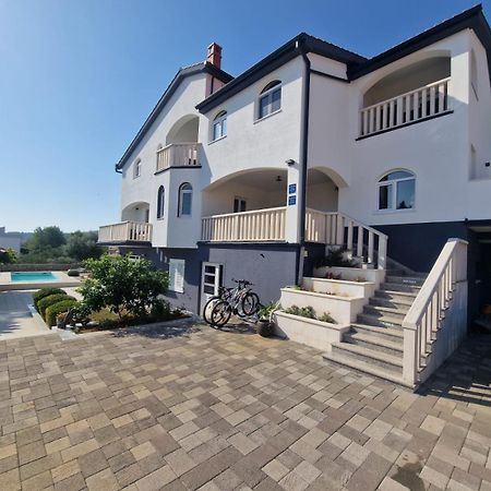 Apartments Villa Lora Kraj  Extérieur photo