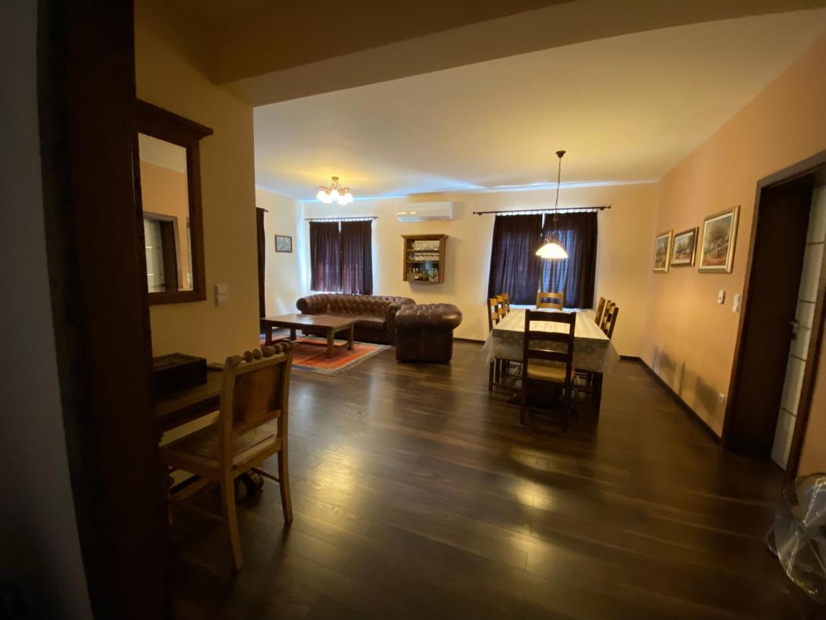 Apartments Villa Lora Kraj  Extérieur photo