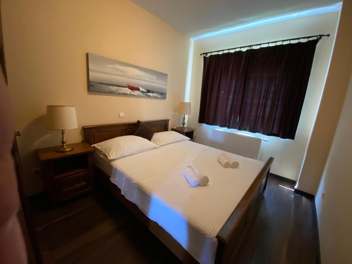 Apartments Villa Lora Kraj  Extérieur photo