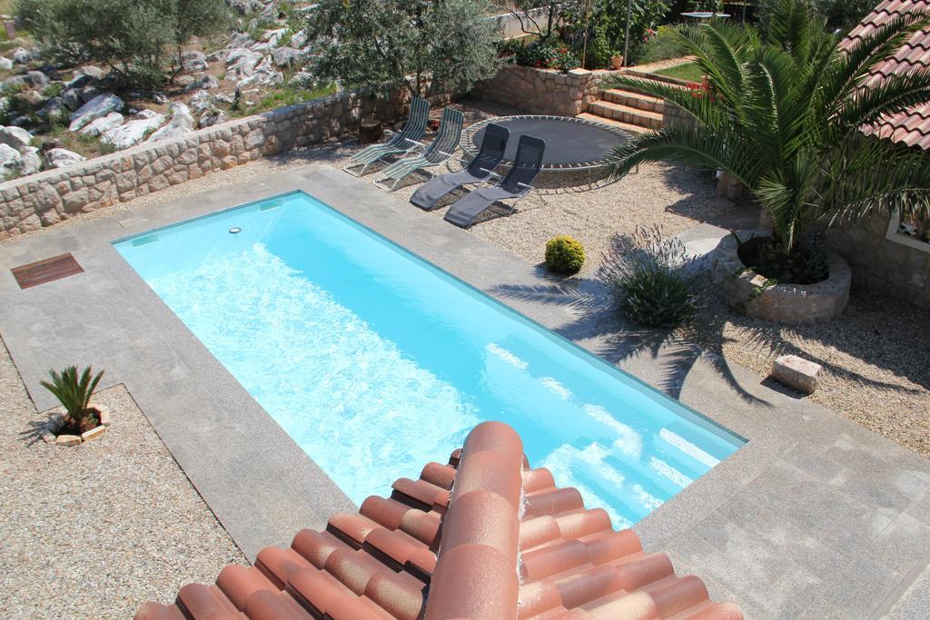 Apartments Villa Lora Kraj  Extérieur photo